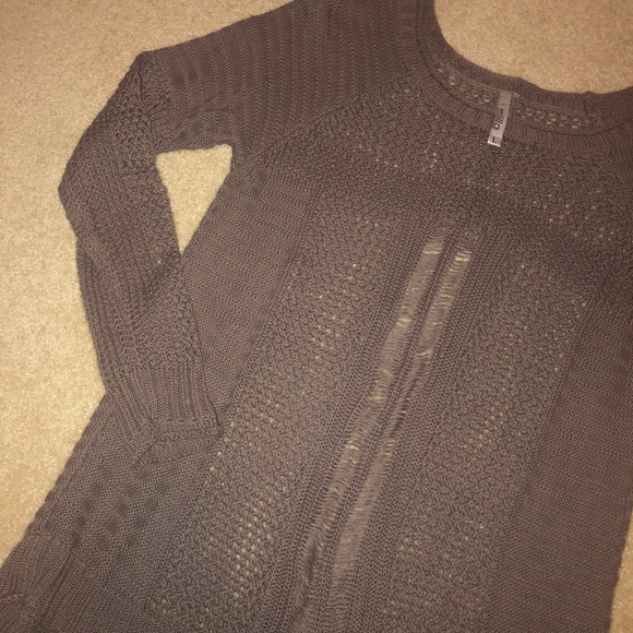 Sweater - Picture 2 of 3